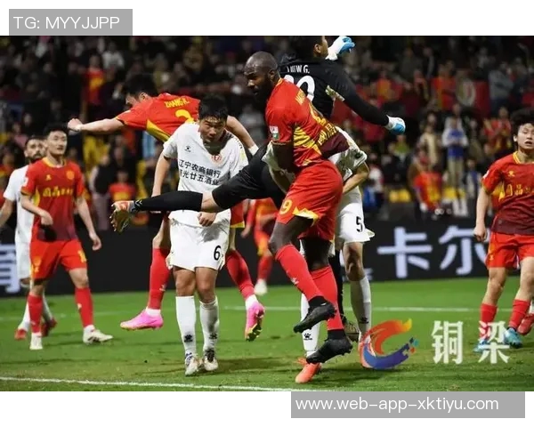 中甲联赛精彩瞬间姆本扎单刀破门助辽宁铁人领先对手 中甲联赛精彩瞬间姆本扎单刀破门助辽宁铁人领先对手