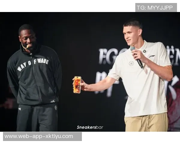 韦德亲临签约仪式李宁品牌韦德之道与篮网新秀杰明达成合作