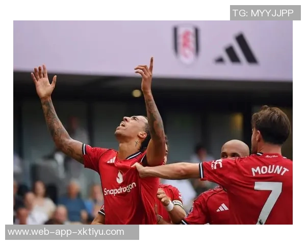 曼联对阵狼队继续采用四后卫阵型B费德里赫特马奎尔缺阵影响战局 曼联对阵狼队继续采用四后卫阵型B费德里赫特马奎尔缺阵影响战局