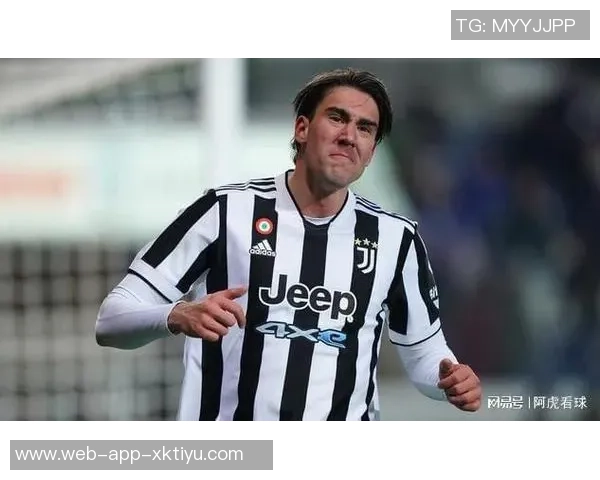 尤文图斯官方宣布与2007年出生波兰中场小将马祖尔续约至2029年