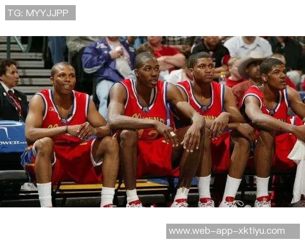 费尔斯为联盟关怀行动捐款小乔丹幽默回应称不如买瓶红酒 费尔斯为联盟关怀行动捐款小乔丹幽默回应称不如买瓶红酒